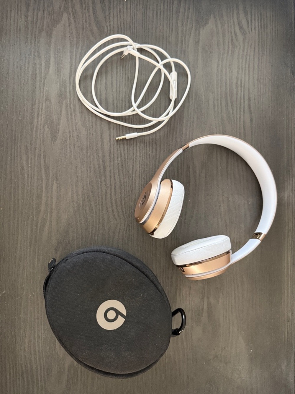 Beats Solo3 Wireless On-Ear Headphones - White & Rose Gold